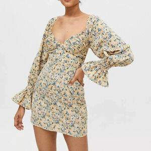 NWT Kiss  The Sky Sweetheart Mini Dress